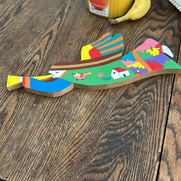 Salvadorian Painted Wooden Folk-art Angel Holiday or Whimsical Decor - Picture 5 of 6